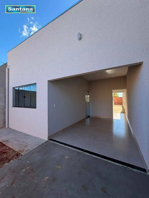 Foto 1 de Casa com 2 quartos à venda, 180m2 em Caldas Novas - GO