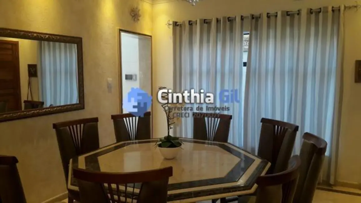 Sobrado com 3 quartos à venda, 280m2 em Boqueirão, Santos - SP - imagem 4 Foto 4 de Sobrado com 3 quartos à venda, 280m2 em Boqueirão, Santos - SP