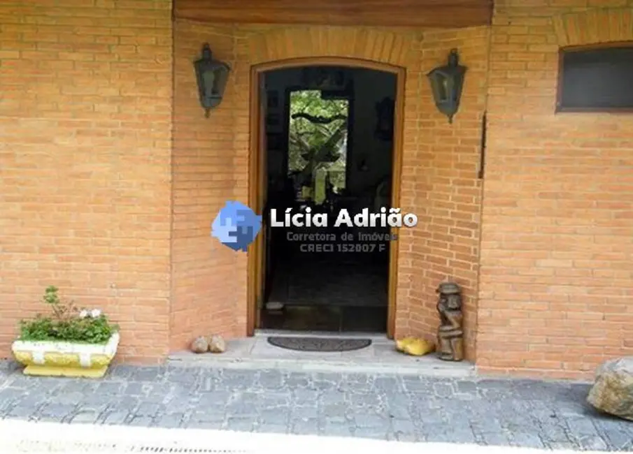 Casa com 6 quartos à venda, 400m2 em Marapé, Santos - SP - imagem 6 Foto 6 de Casa com 6 quartos à venda, 400m2 em Marapé, Santos - SP