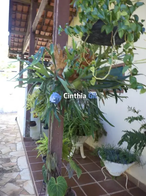 Casa com 4 quartos à venda, 400m2 em Aguas De Lindoia - SP - imagem 4 Foto 4 de Casa com 4 quartos à venda, 400m2 em Aguas De Lindoia - SP