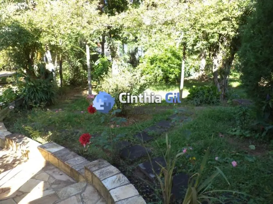 Casa com 4 quartos à venda, 400m2 em Aguas De Lindoia - SP - imagem 6 Foto 6 de Casa com 4 quartos à venda, 400m2 em Aguas De Lindoia - SP