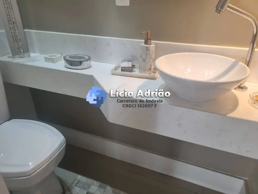 Apartamento com 3 quartos para alugar, 148m2 em Santos - SP - imagem 7 Foto 7 de Apartamento com 3 quartos para alugar, 148m2 em Santos - SP