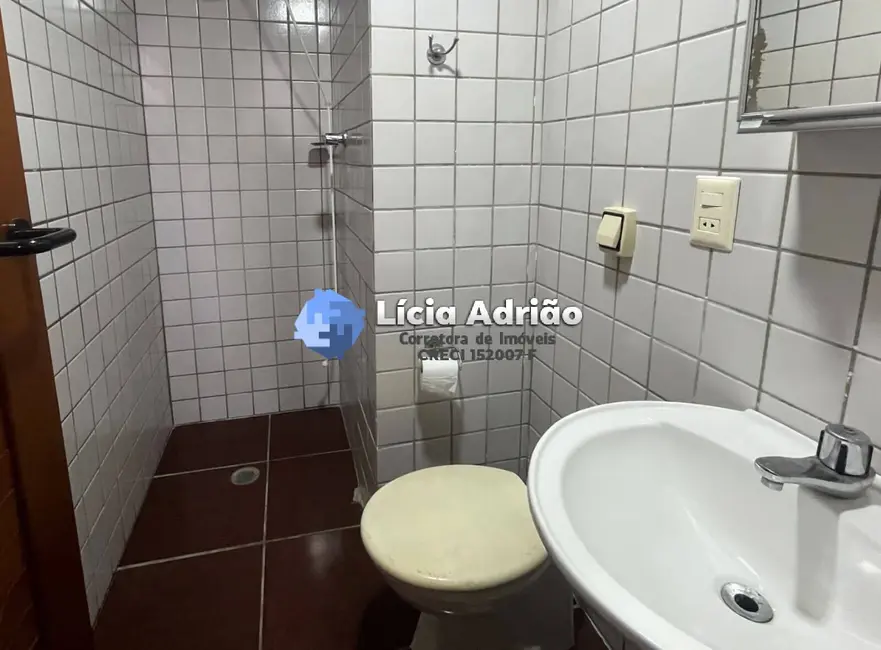 Apartamento com 3 quartos à venda e para alugar, 252m2 em Gonzaga, Santos - SP - imagem 8 Foto 8 de Apartamento com 3 quartos à venda e para alugar, 252m2 em Gonzaga, Santos - SP