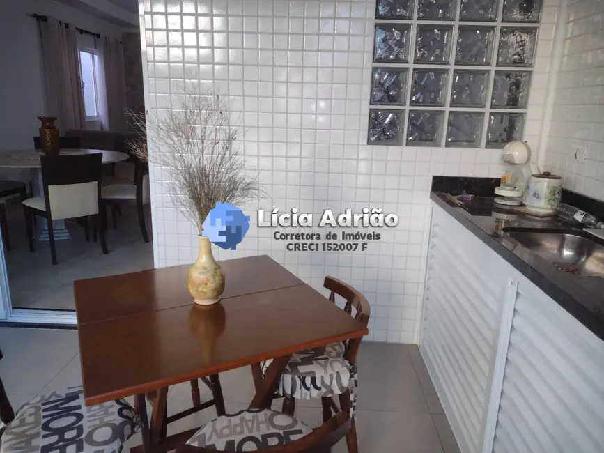 Casa com 3 quartos à venda, 140m2 em Embaré, Santos - SP - imagem 6 Foto 6 de Casa com 3 quartos à venda, 140m2 em Embaré, Santos - SP