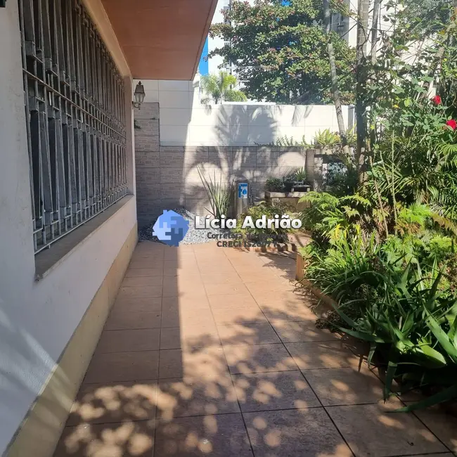Foto 5 de Sobrado com 4 quartos para alugar, 132m2 em Ponta da Praia, Santos - SP