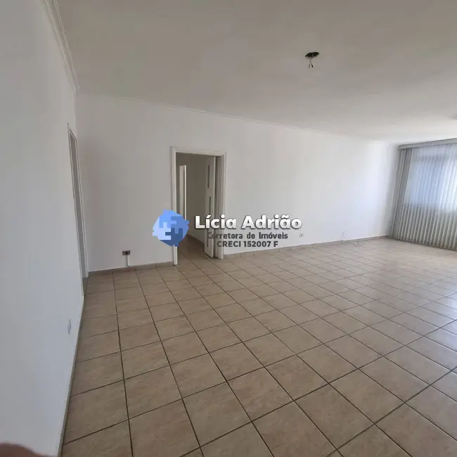 Apartamento com 3 quartos para alugar, 191m2 em Gonzaga, Santos - SP - imagem 2 Foto 2 de Apartamento com 3 quartos para alugar, 191m2 em Gonzaga, Santos - SP