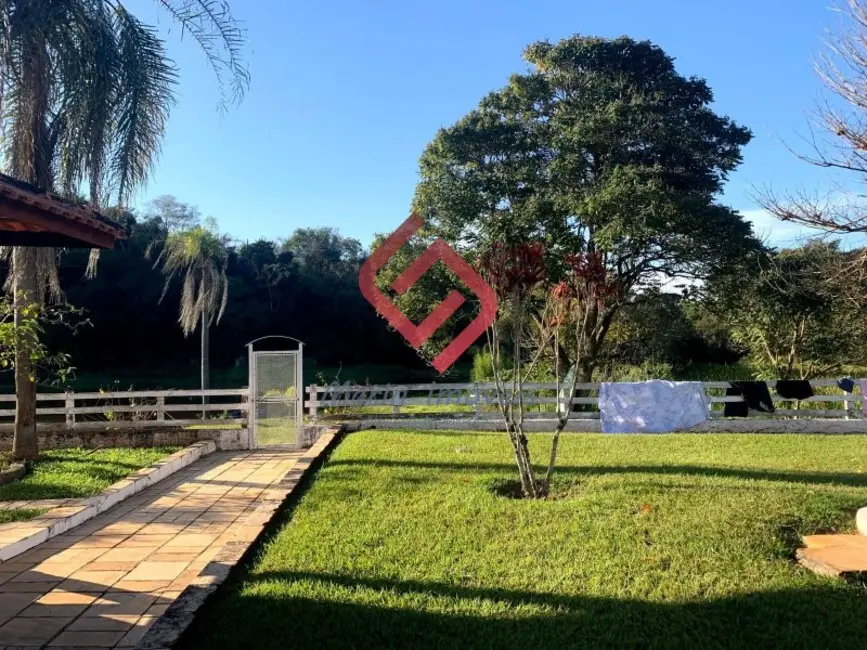 Foto 1 de Fazenda / Haras com 6 quartos à venda, 300m2 em Boituva - SP