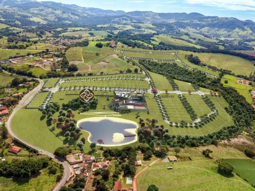 Foto 1 de Terreno / Lote à venda, 420m2 em Socorro - SP