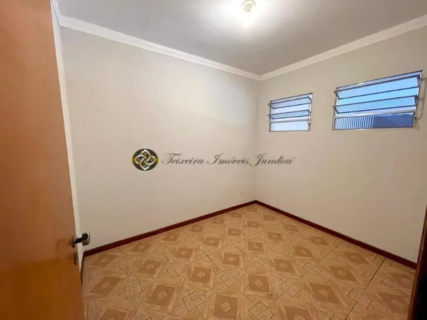 Casa com 3 quartos à venda, 200m2 em Vila Galvão, Jundiai - SP - imagem 4 Foto 4 de Casa com 3 quartos à venda, 200m2 em Vila Galvão, Jundiai - SP