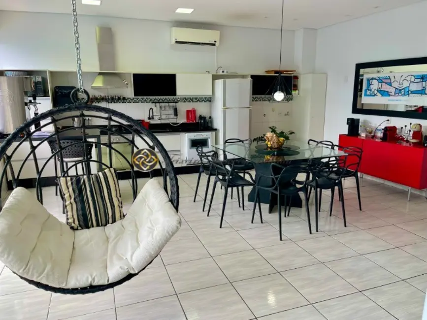 Casa com 3 quartos à venda, 300m2 em Parque Brasília, Jundiai - SP - imagem 2 Foto 2 de Casa com 3 quartos à venda, 300m2 em Parque Brasília, Jundiai - SP