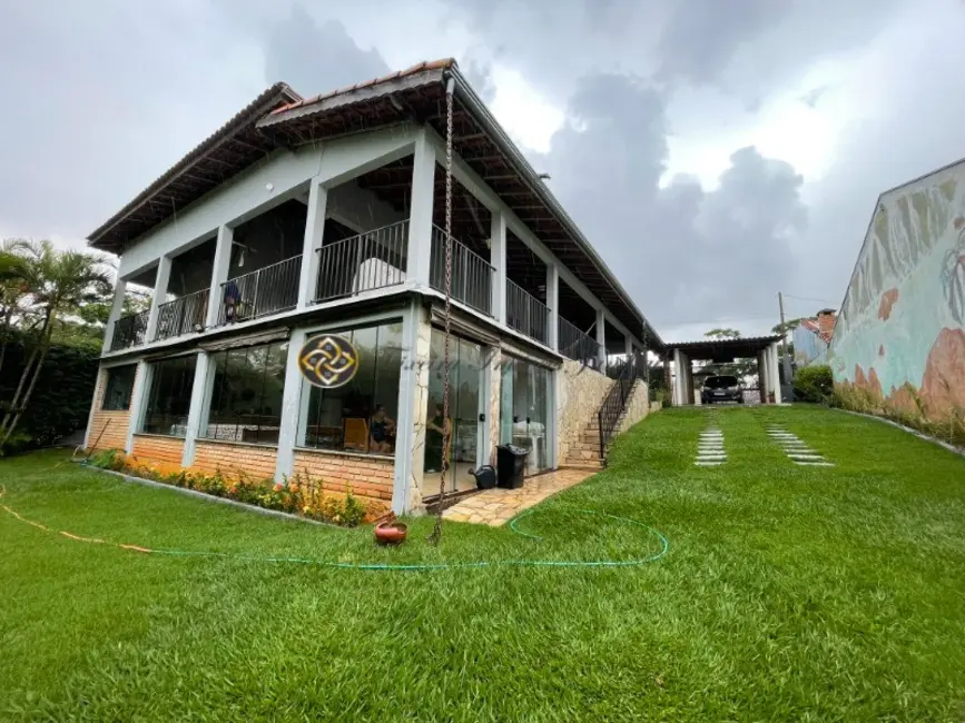 Chácara com 3 quartos à venda e para alugar, 441m2 em Louveira - SP - imagem 4 Foto 4 de Chácara com 3 quartos à venda e para alugar, 441m2 em Louveira - SP