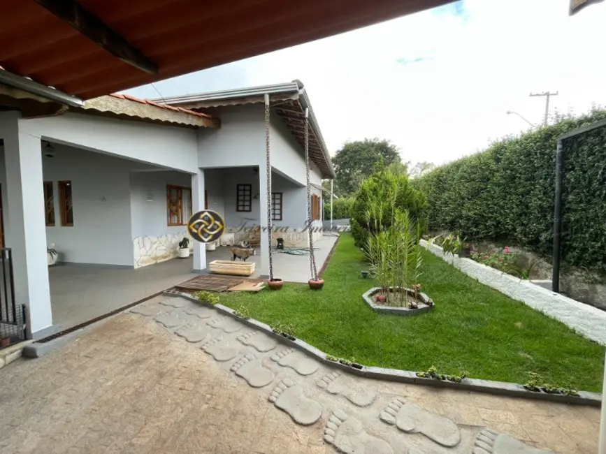 Chácara com 3 quartos à venda e para alugar, 441m2 em Louveira - SP - imagem 3 Foto 3 de Chácara com 3 quartos à venda e para alugar, 441m2 em Louveira - SP