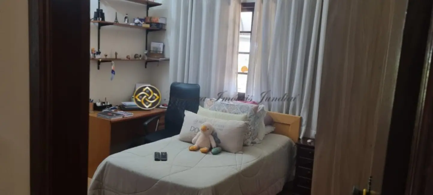 Foto 2 de Casa com 4 quartos à venda, 1000m2 em Jardim Tereza Cristina, Jundiai - SP