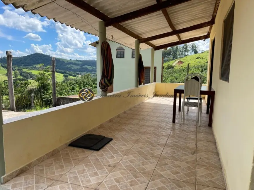 Chácara com 2 quartos à venda, 150m2 em Bueno Brandao - MG - imagem 3 Foto 3 de Chácara com 2 quartos à venda, 150m2 em Bueno Brandao - MG