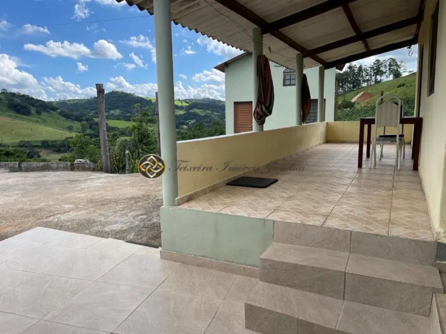 Chácara com 2 quartos à venda, 150m2 em Bueno Brandao - MG - imagem 1 Foto 1 de Chácara com 2 quartos à venda, 150m2 em Bueno Brandao - MG