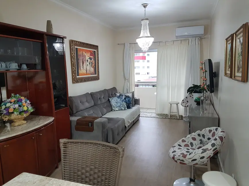 Apartamento com 3 quartos à venda, 125m2 em Centro, Balneario Camboriu - SC - imagem 4 Foto 4 de Apartamento com 3 quartos à venda, 125m2 em Centro, Balneario Camboriu - SC