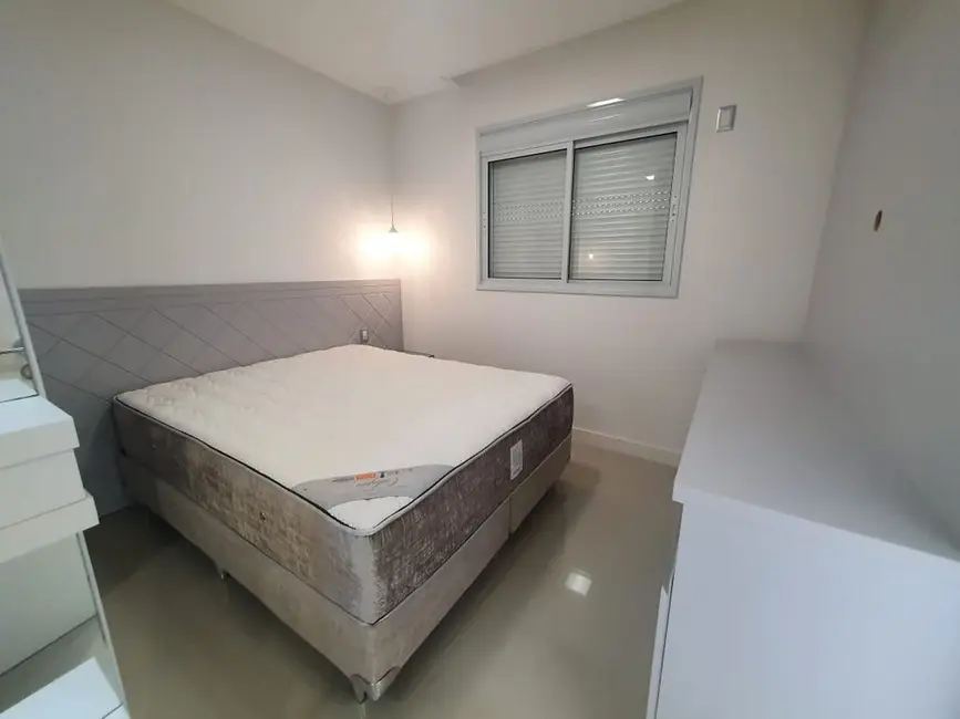 Apartamento com 3 quartos à venda, 128m2 em Centro, Balneario Camboriu - SC - imagem 9 Foto 9 de Apartamento com 3 quartos à venda, 128m2 em Centro, Balneario Camboriu - SC