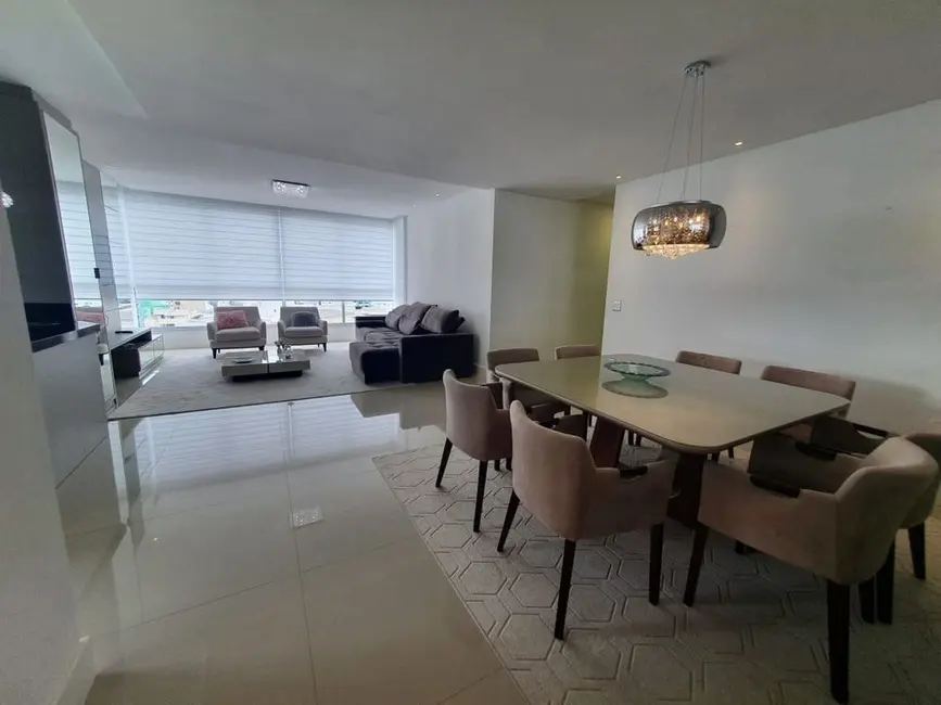 Apartamento com 3 quartos à venda, 128m2 em Centro, Balneario Camboriu - SC - imagem 2 Foto 2 de Apartamento com 3 quartos à venda, 128m2 em Centro, Balneario Camboriu - SC