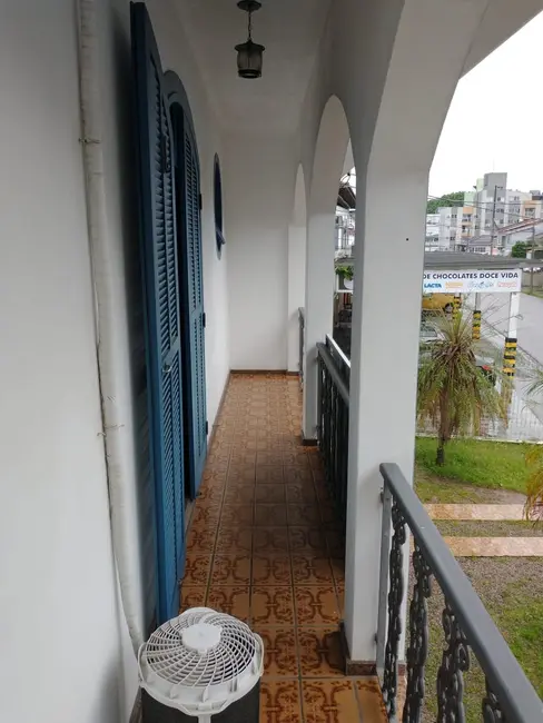 Foto 6 de Casa com 4 quartos à venda, 241m2 em Capoeiras, Florianopolis - SC