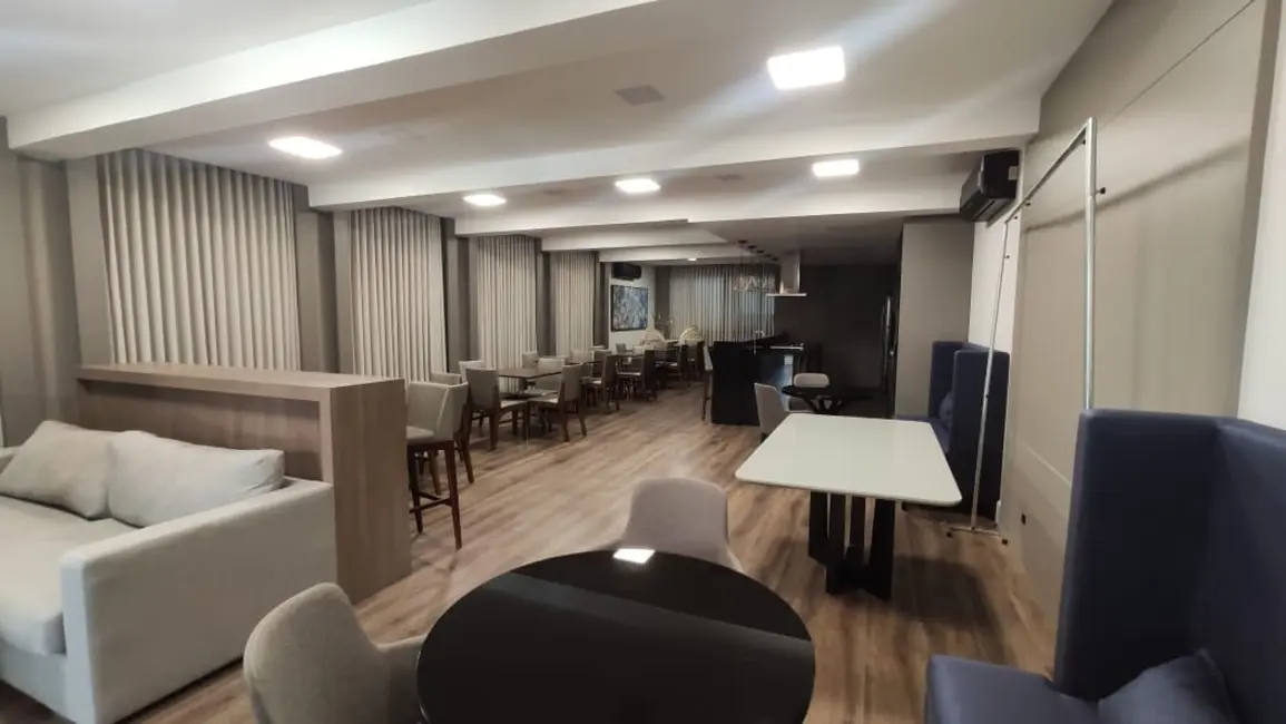 Apartamento com 3 quartos à venda, 92m2 em Centro, Florianopolis - SC - imagem 6 Foto 6 de Apartamento com 3 quartos à venda, 92m2 em Centro, Florianopolis - SC