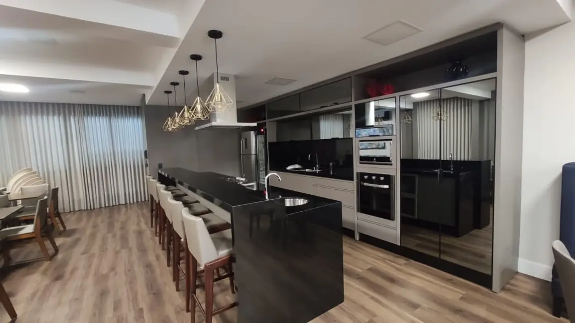 Apartamento com 3 quartos à venda, 92m2 em Centro, Florianopolis - SC - imagem 7 Foto 7 de Apartamento com 3 quartos à venda, 92m2 em Centro, Florianopolis - SC