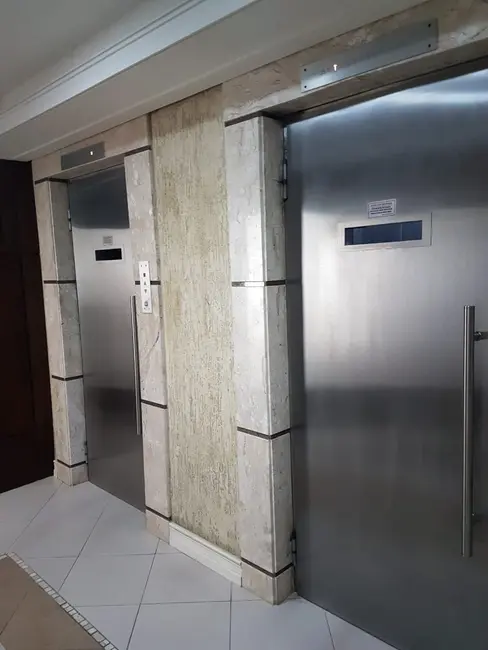 Apartamento com 2 quartos à venda, 61m2 em Centro, Florianopolis - SC - imagem 4 Foto 4 de Apartamento com 2 quartos à venda, 61m2 em Centro, Florianopolis - SC