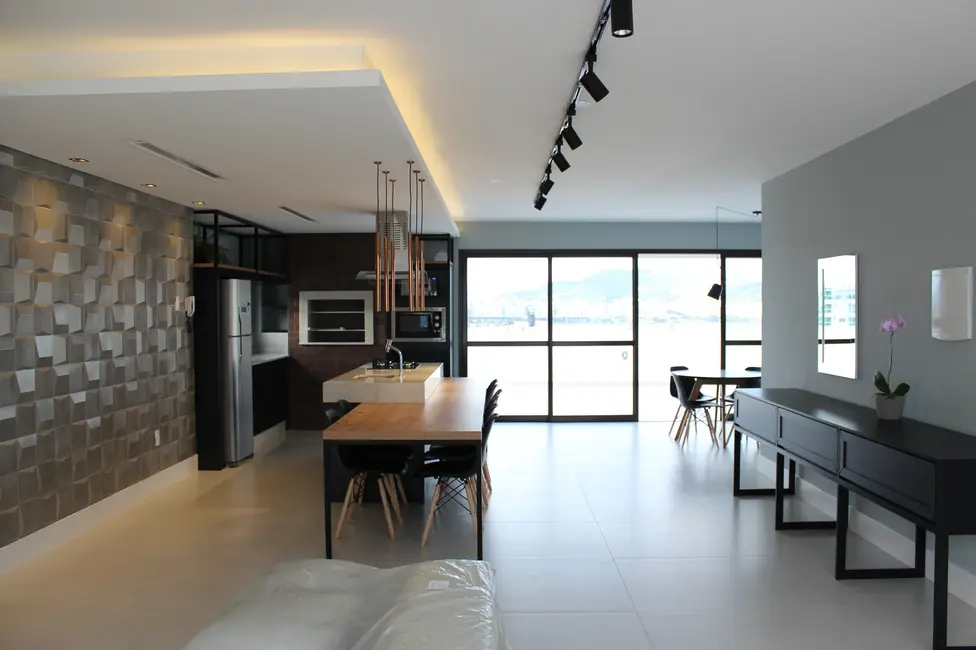 Apartamento com 1 quarto à venda, 37m2 em Coqueiros, Florianopolis - SC - imagem 3 Foto 3 de Apartamento com 1 quarto à venda, 37m2 em Coqueiros, Florianopolis - SC