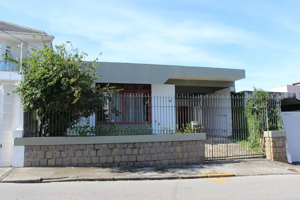 Foto 1 de Casa com 3 quartos à venda, 250m2 em Itaguaçu, Florianopolis - SC