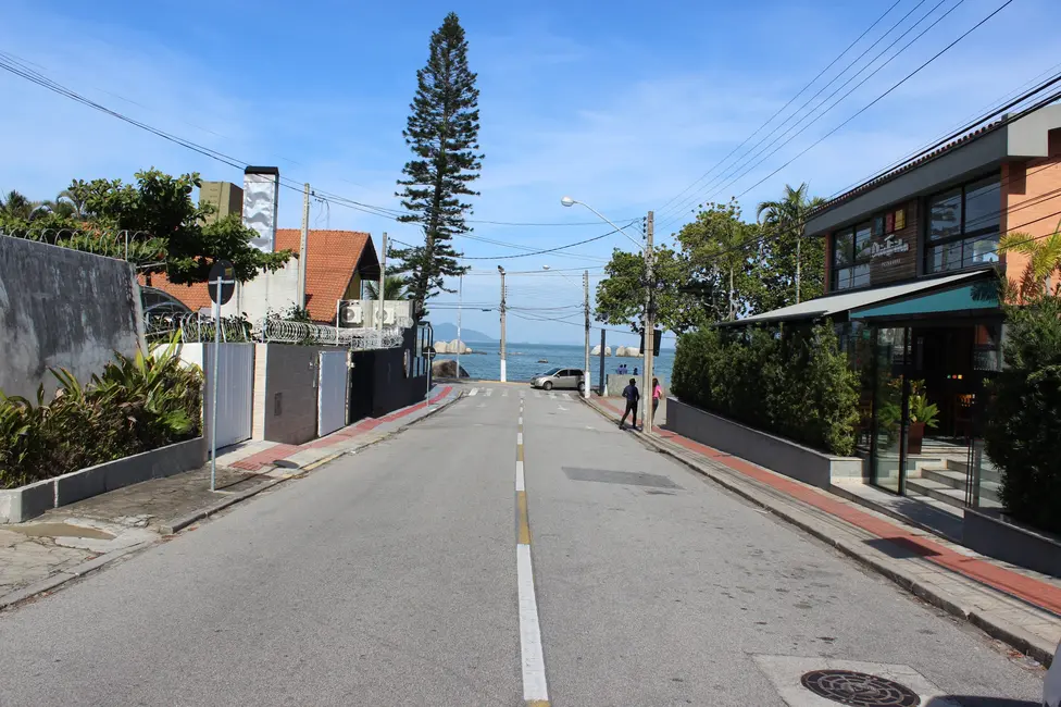 Foto 2 de Casa com 3 quartos à venda, 250m2 em Itaguaçu, Florianopolis - SC