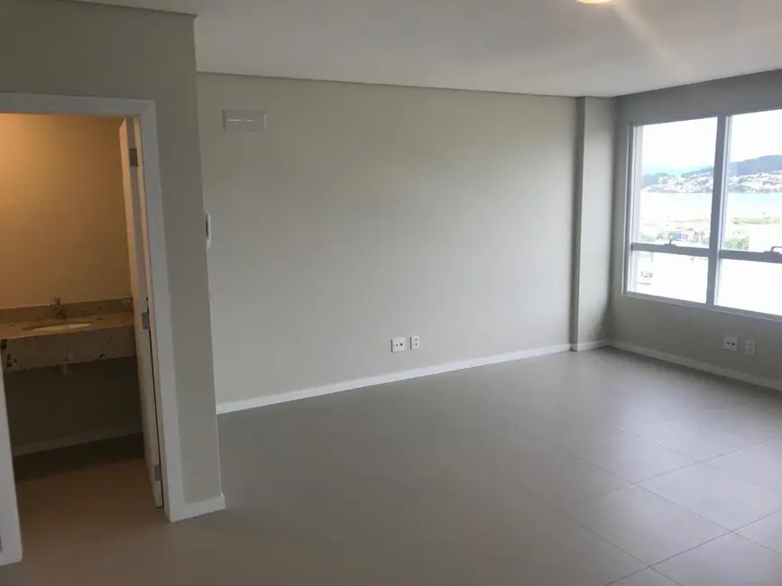 Foto 6 de Sala Comercial à venda, 30m2 em Campinas, Sao Jose - SC