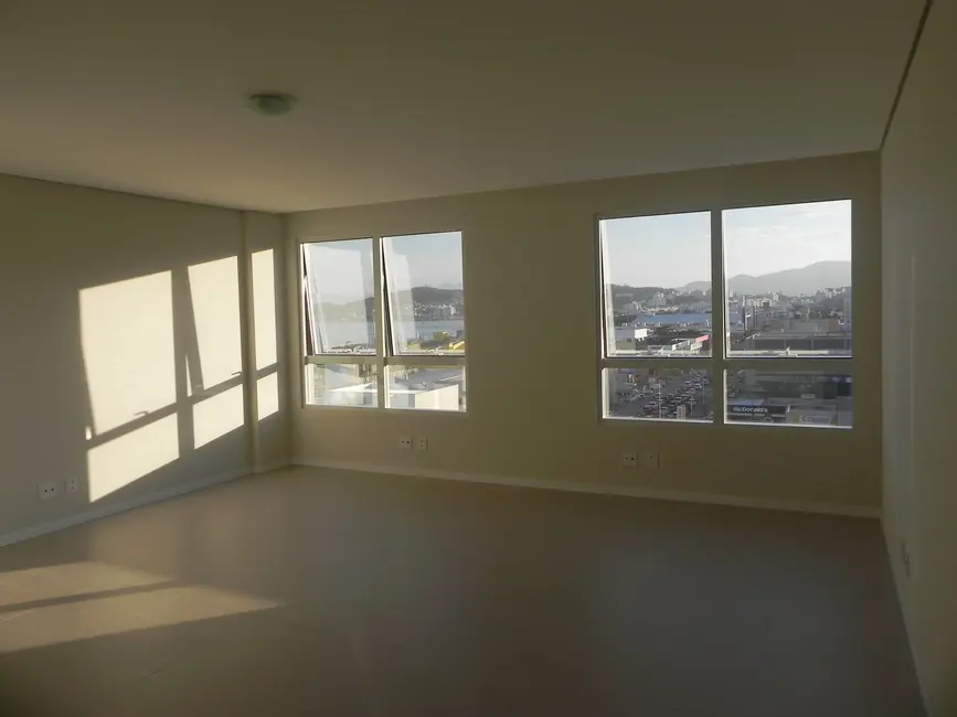 Foto 6 de Sala Comercial à venda, 30m2 em Campinas, Sao Jose - SC