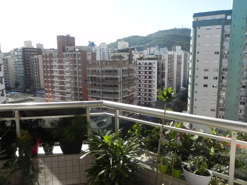 Apartamento com 4 quartos à venda, 156m2 em Centro, Florianopolis - SC - imagem 8 Foto 8 de Apartamento com 4 quartos à venda, 156m2 em Centro, Florianopolis - SC