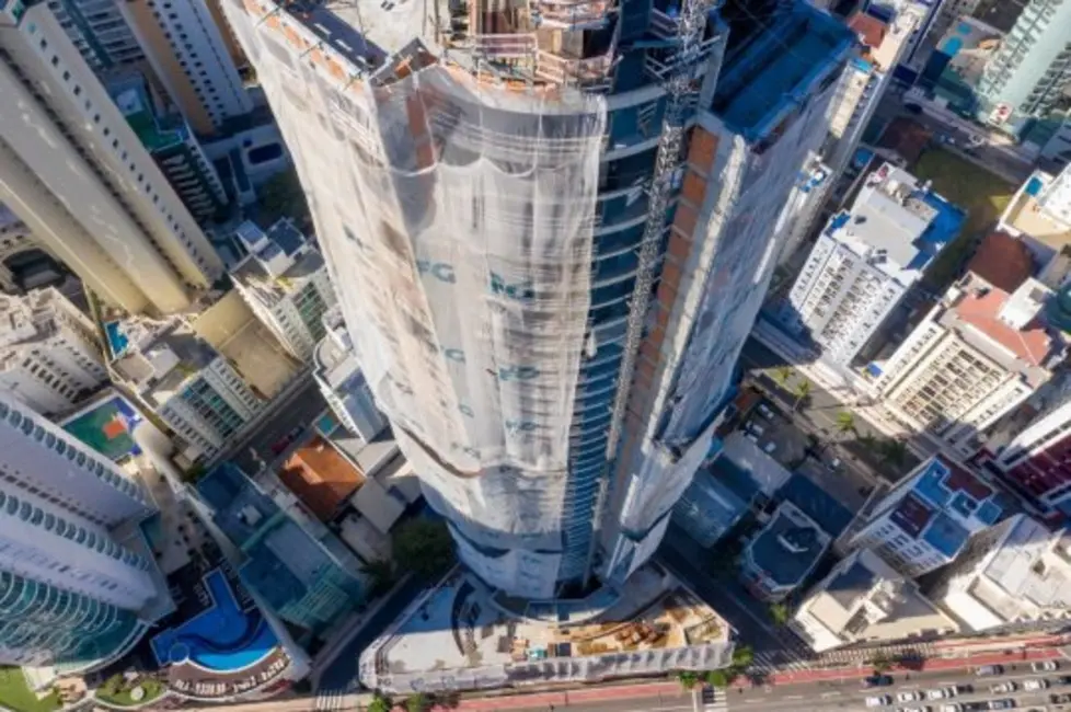 Apartamento com 3 quartos à venda, 138m2 em Centro, Balneario Camboriu - SC - imagem 9 Foto 9 de Apartamento com 3 quartos à venda, 138m2 em Centro, Balneario Camboriu - SC