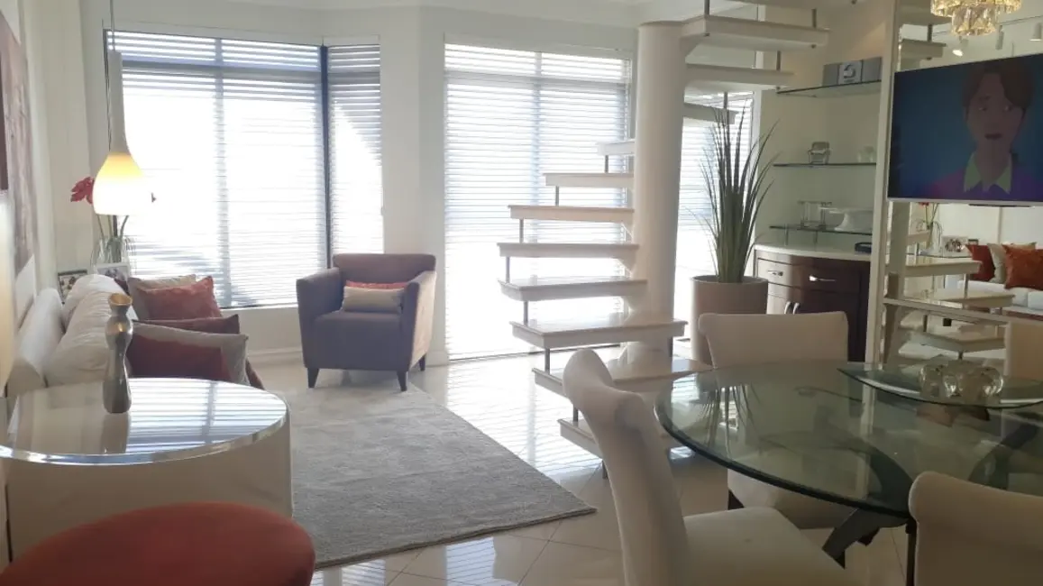 Foto 2 de Apartamento com 3 quartos à venda, 205m2 em Centro, Florianopolis - SC