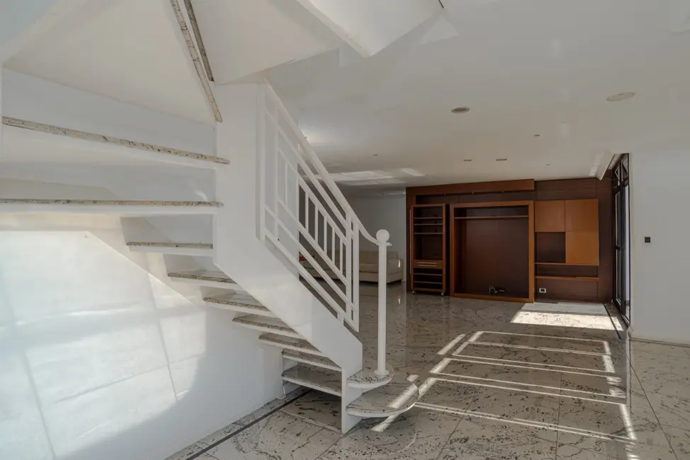 Apartamento com 4 quartos à venda, 409m2 em Centro, Florianopolis - SC - imagem 7 Foto 7 de Apartamento com 4 quartos à venda, 409m2 em Centro, Florianopolis - SC