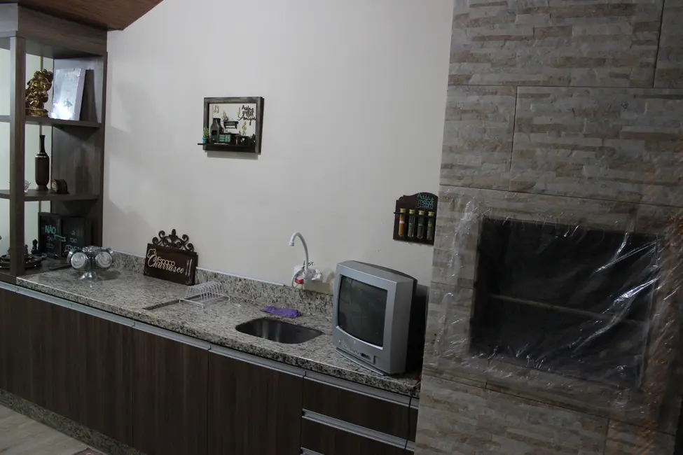 Casa com 3 quartos à venda, 190m2 em Estreito, Florianopolis - SC - imagem 8 Foto 8 de Casa com 3 quartos à venda, 190m2 em Estreito, Florianopolis - SC