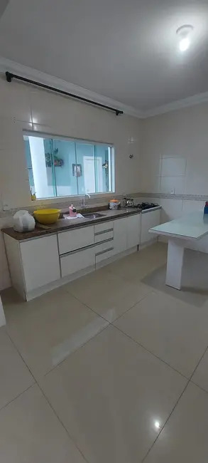 Casa com 3 quartos à venda, 180m2 em Florianopolis - SC - imagem 9 Foto 9 de Casa com 3 quartos à venda, 180m2 em Florianopolis - SC