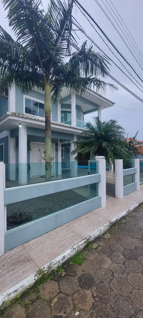 Foto 2 de Casa com 3 quartos à venda, 180m2 em Florianopolis - SC