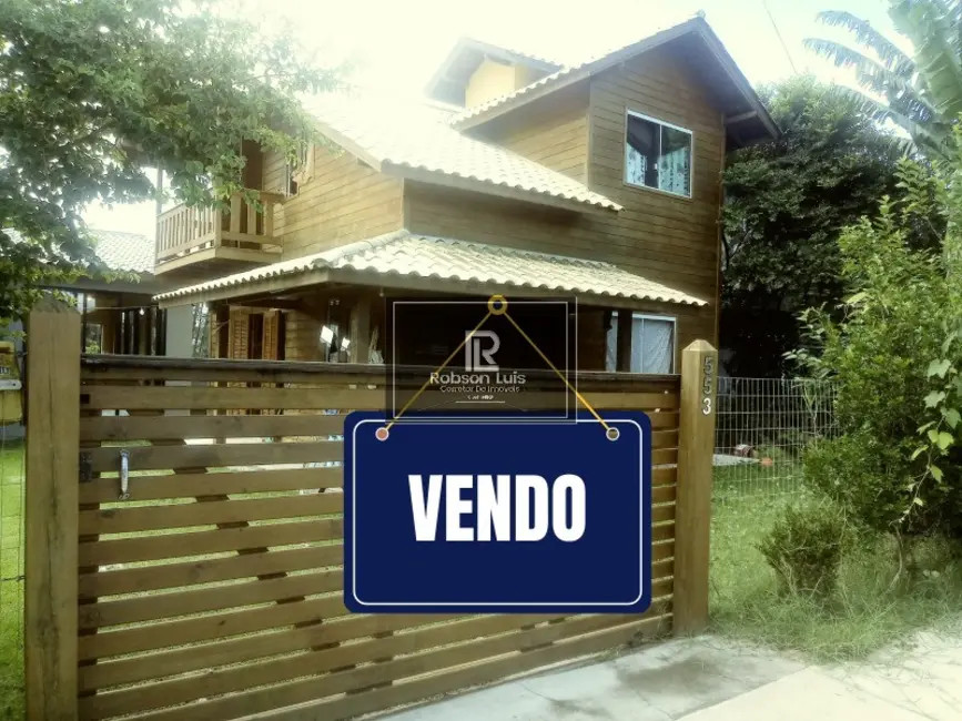 Foto 1 de Casa com 3 quartos à venda, 153m2 em Florianopolis - SC