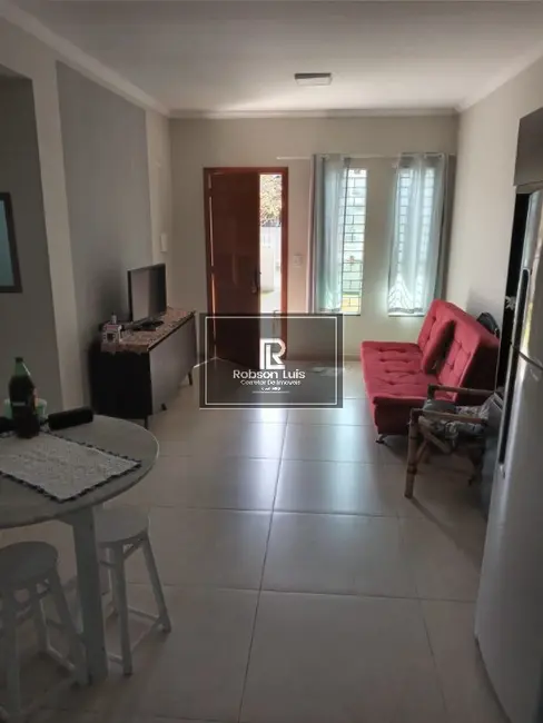 Casa com 2 quartos à venda, 189m2 em São João do Rio Vermelho, Florianopolis - SC - imagem 4 Foto 4 de Casa com 2 quartos à venda, 189m2 em São João do Rio Vermelho, Florianopolis - SC