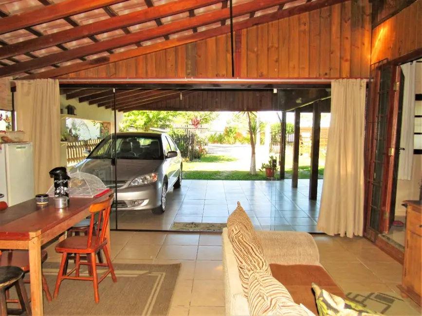 Casa com 5 quartos à venda, 230m2 em São João do Rio Vermelho, Florianopolis - SC - imagem 9 Foto 9 de Casa com 5 quartos à venda, 230m2 em São João do Rio Vermelho, Florianopolis - SC