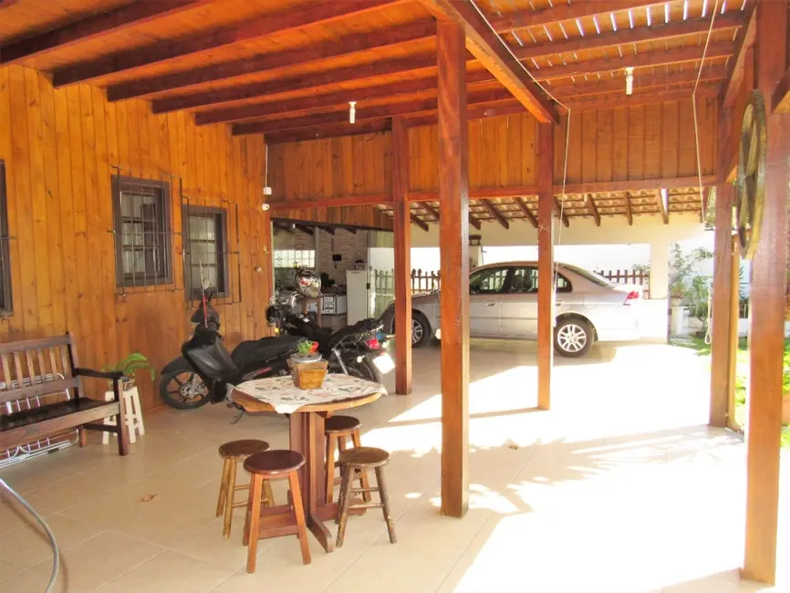 Casa com 5 quartos à venda, 230m2 em São João do Rio Vermelho, Florianopolis - SC - imagem 8 Foto 8 de Casa com 5 quartos à venda, 230m2 em São João do Rio Vermelho, Florianopolis - SC