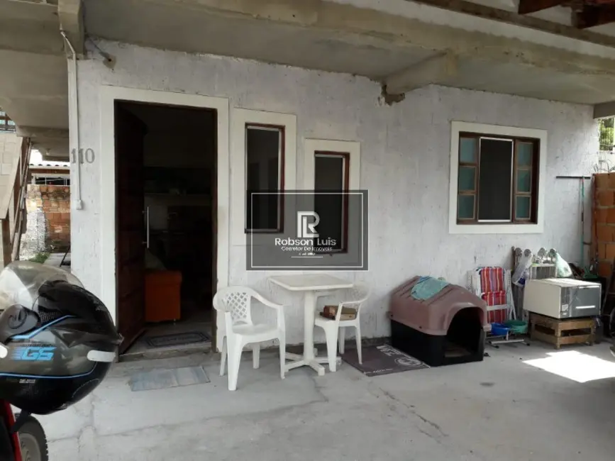 Casa com 5 quartos à venda, 137m2 em Florianopolis - SC - imagem 7 Foto 7 de Casa com 5 quartos à venda, 137m2 em Florianopolis - SC