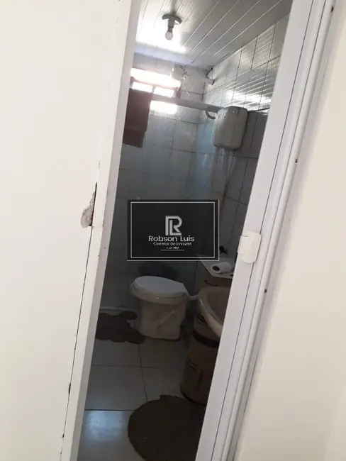 Casa com 5 quartos à venda, 137m2 em Florianopolis - SC - imagem 6 Foto 6 de Casa com 5 quartos à venda, 137m2 em Florianopolis - SC