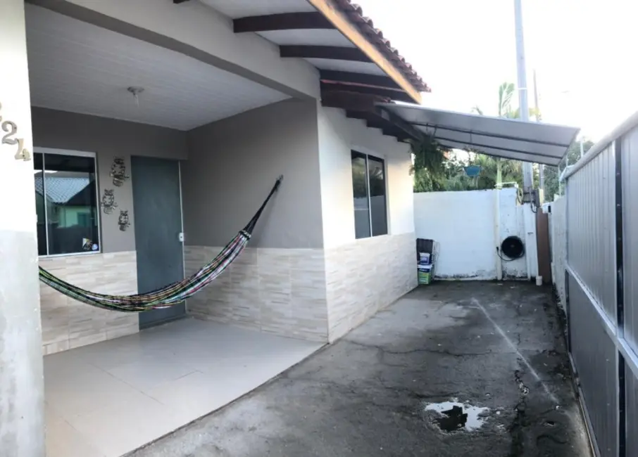 Casa com 2 quartos à venda, 100m2 em Florianopolis - SC - imagem 1 Foto 1 de Casa com 2 quartos à venda, 100m2 em Florianopolis - SC