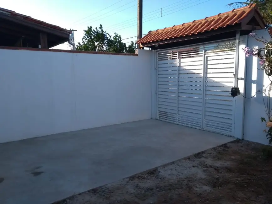 Casa com 5 quartos à venda, 200m2 em Florianopolis - SC - imagem 2 Foto 2 de Casa com 5 quartos à venda, 200m2 em Florianopolis - SC