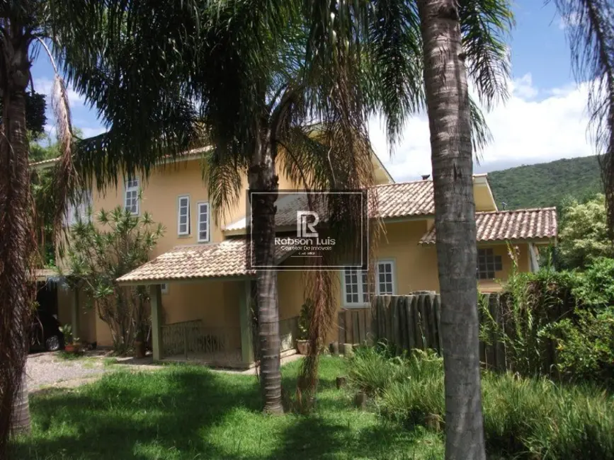 Casa com 4 quartos à venda, 2200m2 em Florianopolis - SC - imagem 2 Foto 2 de Casa com 4 quartos à venda, 2200m2 em Florianopolis - SC