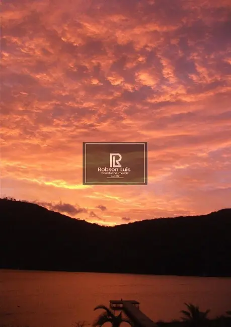 Casa com 4 quartos à venda, 2200m2 em Florianopolis - SC - imagem 4 Foto 4 de Casa com 4 quartos à venda, 2200m2 em Florianopolis - SC