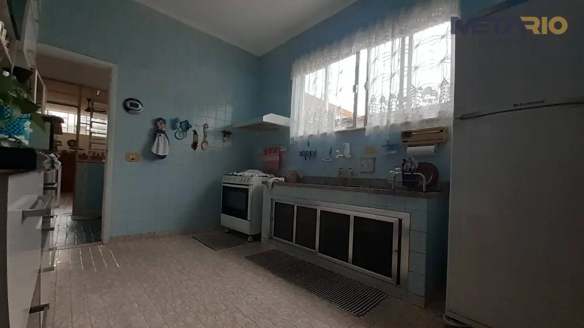 Casa com 3 quartos à venda, 624m2 em Vila Valqueire, Rio De Janeiro - RJ - imagem 8 Foto 8 de Casa com 3 quartos à venda, 624m2 em Vila Valqueire, Rio De Janeiro - RJ