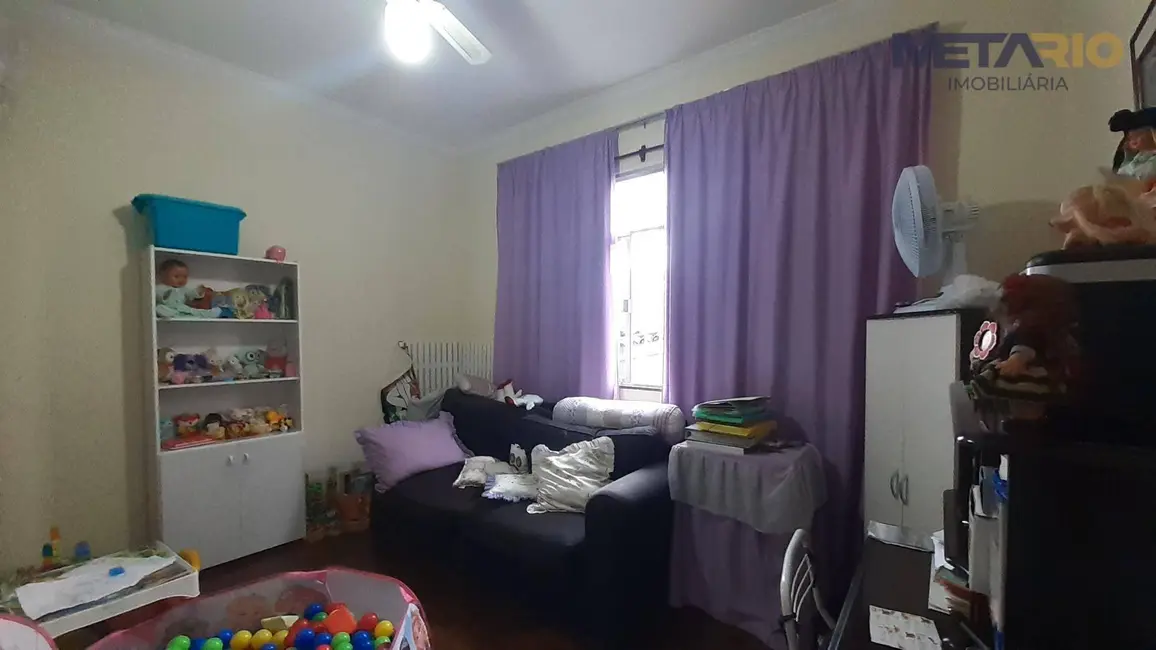 Casa com 3 quartos à venda, 624m2 em Vila Valqueire, Rio De Janeiro - RJ - imagem 3 Foto 3 de Casa com 3 quartos à venda, 624m2 em Vila Valqueire, Rio De Janeiro - RJ